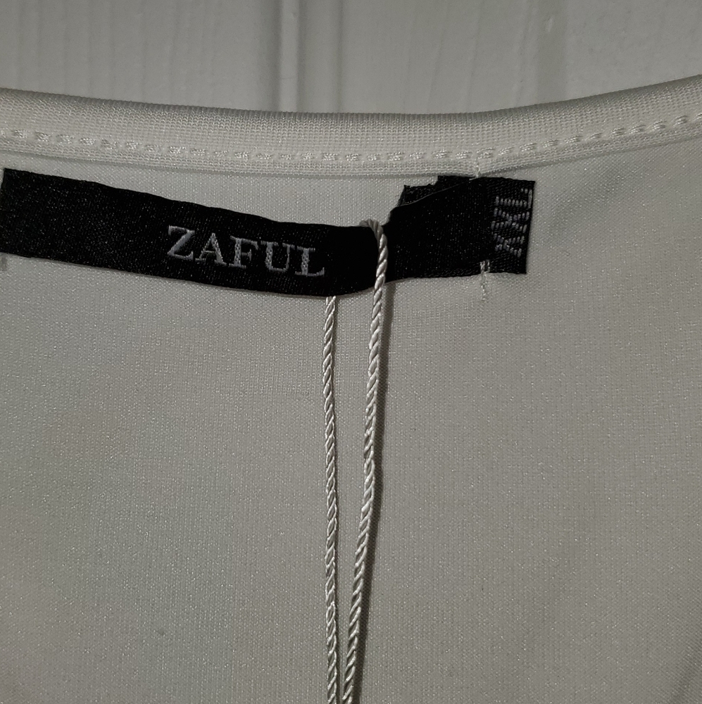 Zaful Ruffle Top - Picture 2 of 2